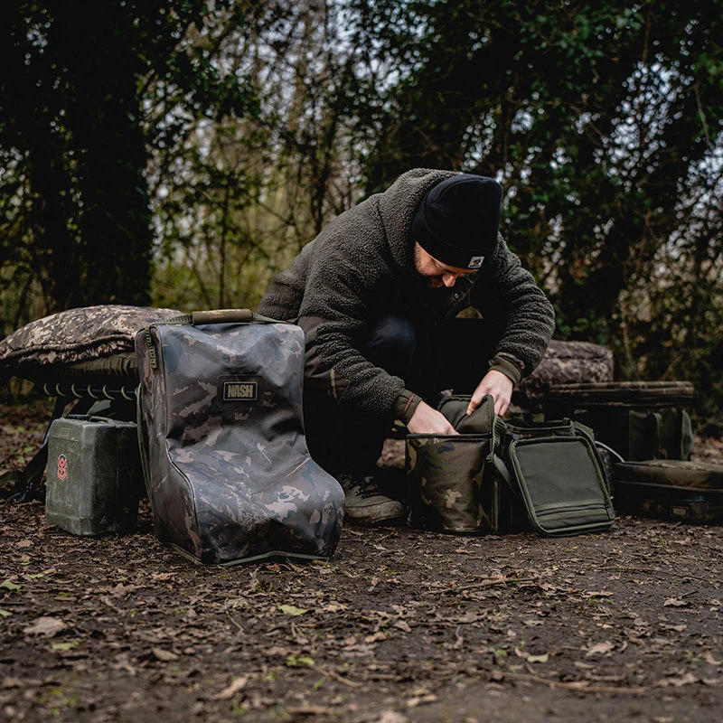 Nash Subterfuge Waterproof Wader & Boot Bag